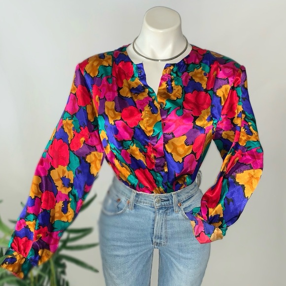Vintage Tops - v i n t a g e :: Bold Floral Abstract Buttoned Satin Blouse
